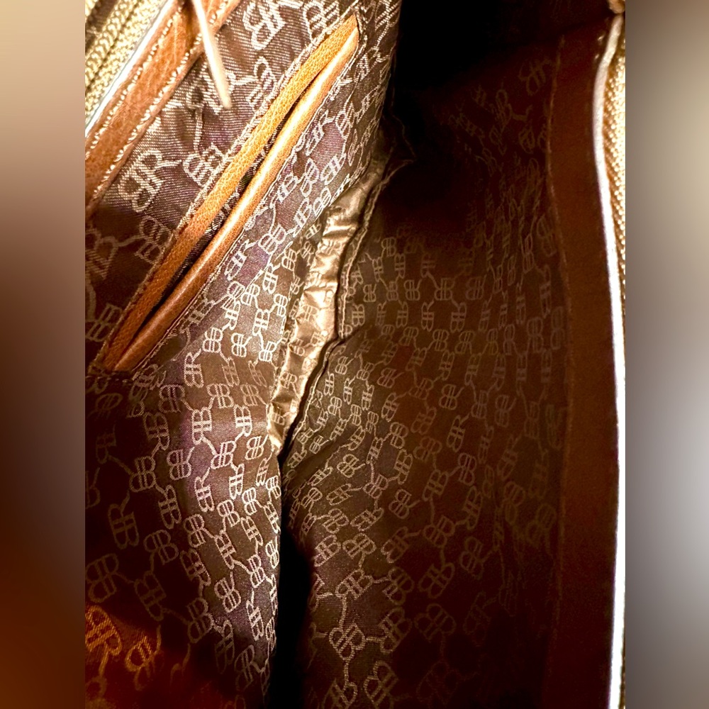 Banana Republic Cream and Brown Woven Shoulder Bag - Picture 10 of 13